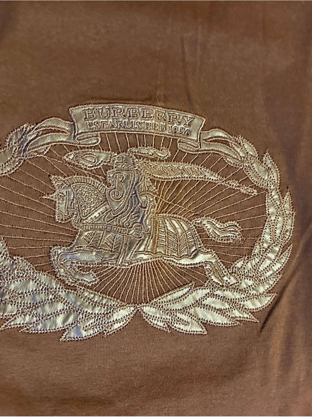 Burberry Brown Short-Sleeve Crewneck T-Shirt with Embroidered Crest - Picture 2 of 3